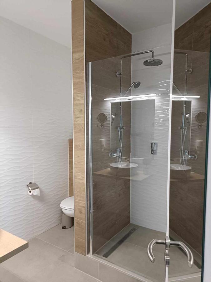 West Panorama Penthouse - Apartment With A Fantastic View Of The City Szombathely Exteriör bild