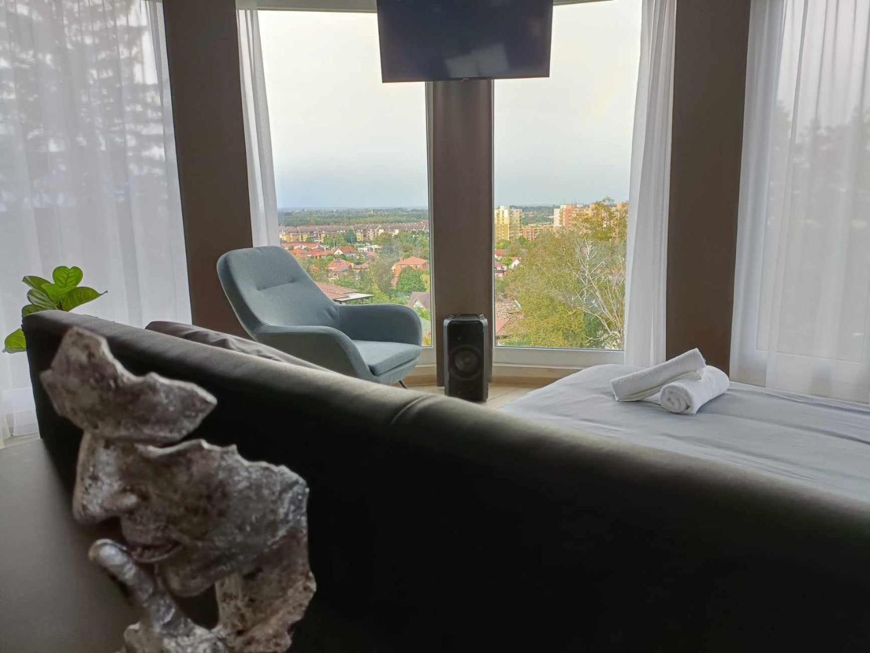 West Panorama Penthouse - Apartment With A Fantastic View Of The City Szombathely Exteriör bild