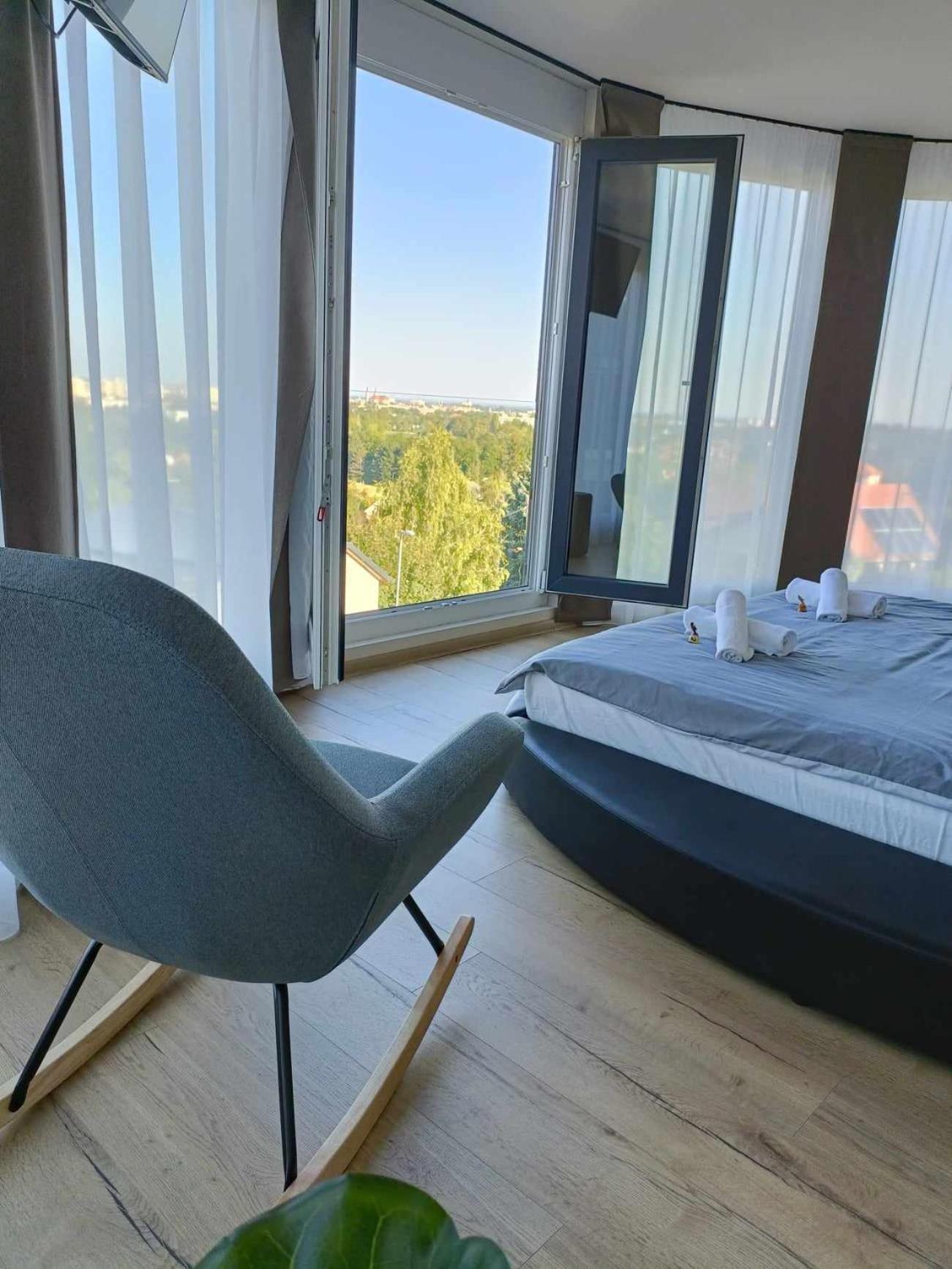 West Panorama Penthouse - Apartment With A Fantastic View Of The City Szombathely Exteriör bild