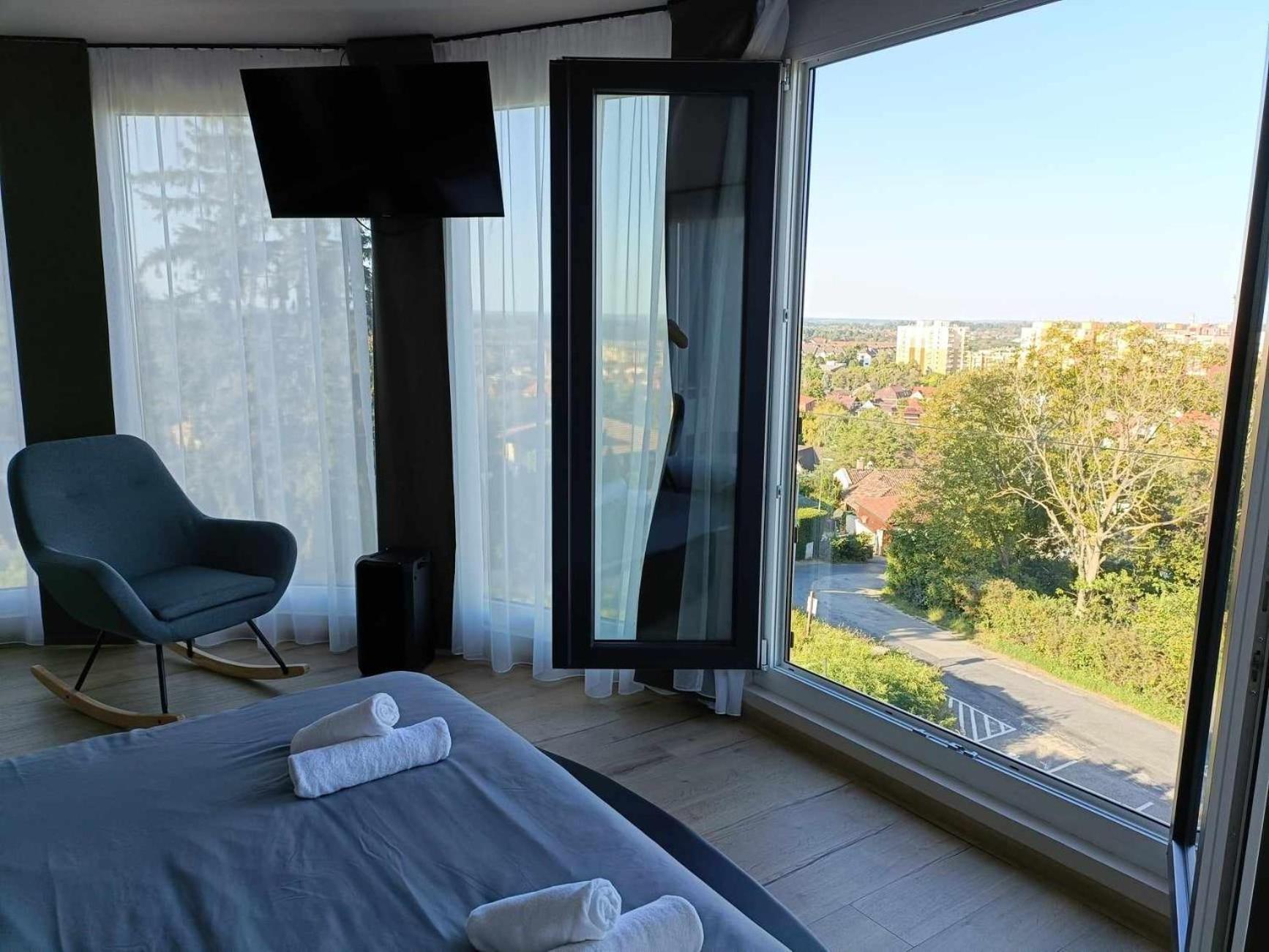 West Panorama Penthouse - Apartment With A Fantastic View Of The City Szombathely Exteriör bild
