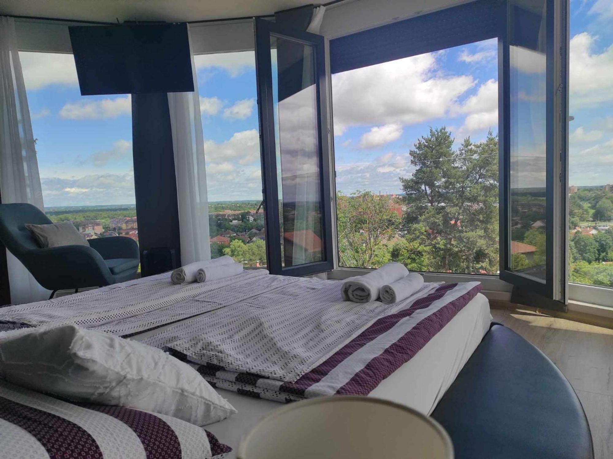 West Panorama Penthouse - Apartment With A Fantastic View Of The City Szombathely Exteriör bild